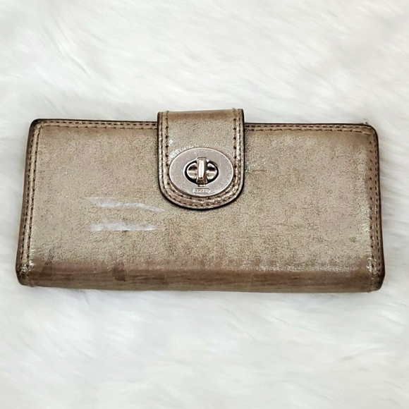 Coach Handbags - Coach wallet women